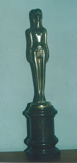 Archivo:Primer trofeo india Catalina (1961)