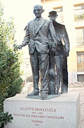 Archivo:Segovia - Monumento a Agapito Marazuela
