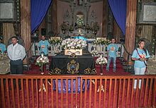 Velorio de exhumacion de restos de Felipe Pirela.jpg