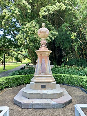Archivo:Walter Hill Fountain in City Botanic Gardens, Brisbane, Queensland, 2020