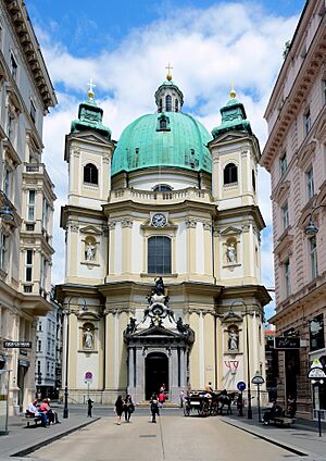 Archivo:Wien - Peterskirche (1)