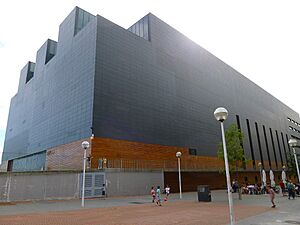 Archivo:Bilbao - Miribilla, Frontón Bizkaia 3