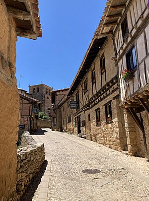 Archivo:Calatañazor calle