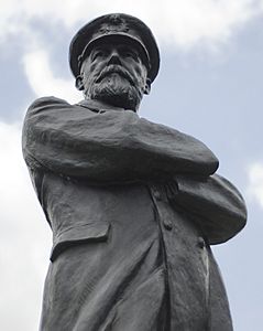 Captain Smith Statue
