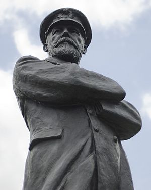 Archivo:Captain Smith Statue