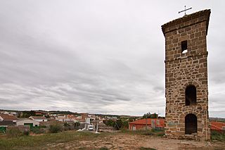 Cervera del Llano, población y Ermita de San Tiburcio.jpg