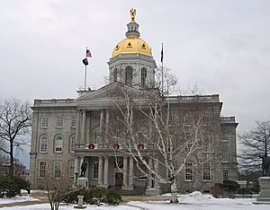 Archivo:Concord New Hampshire state house 20041229
