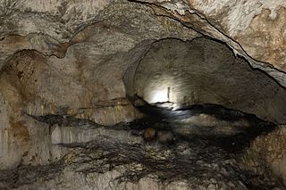 Cuevas de Actún Kan.jpg