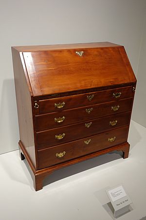 Archivo:Desk, Newport, Rhode Island, 1745-1765, mahogany - Chazen Museum of Art - DSC02536