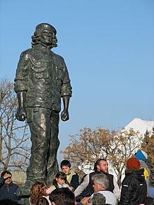 Archivo:Estatua de Ernesto Che Guevara