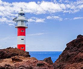 Faro de Teno - Tenerife 02.jpg