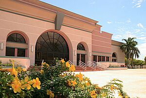 Archivo:Guayama Convention Center