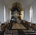 Interieur, overzicht schip naar het oosten, preekstoel met dooptuin, herenbanken, orgel met orgelbalcon - Breukelen - 20372444 - RCE