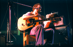 Archivo:JohnMartyn1978 spliff