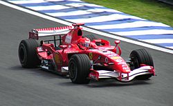 Archivo:Michael Schumacher Ferrari 248F1 2006 Brazil