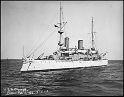 Archivo:Olympia (Cruiser 6). Port bow, 02-10-1902 - NARA - 513012