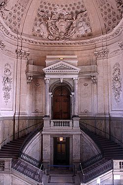 Archivo:Stockholm Palace staircase