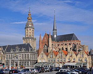 Archivo:Veurne Sint-Walburga R01