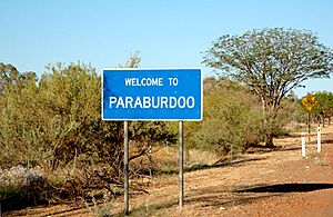 Archivo:Welcome to paraburdoo