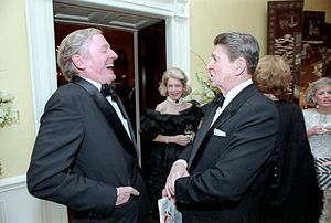 Archivo:William Buckley and Ronald Reagan