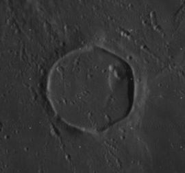 Archivo:Aristarchus F crater 4150 h3