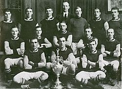 Archivo:Burnley F.C. 1920-21