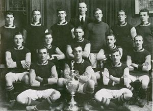 Archivo:Burnley F.C. 1920-21
