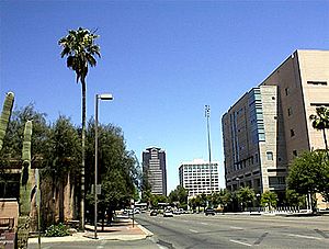 Archivo:City Street of Tucson, AZ