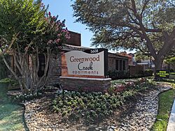 Greenwood Creek Apartments Entrance.jpg