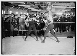 Archivo:Jack dempsey ring loc 50497v