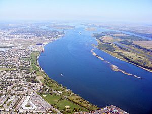 Archivo:Le fleuve Saint-Laurent
