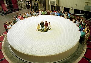 Archivo:M1M3 mirror group photo