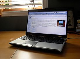 Archivo:MSI laptop with English Wikipedia screenshot 20100614