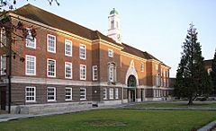 Middlesex University Hendon Campus.jpg