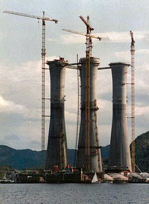 Archivo:Oil platform Norway