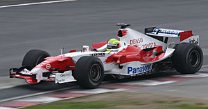Archivo:Ralf Schumacher 2005 (cropped)