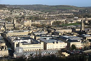 Archivo:SouthGate and Bath from Beechen Cliff