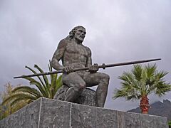 Archivo:Statue El Gran Tinerfe (fcm)