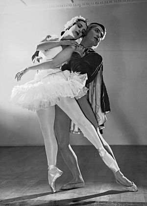 Archivo:Tamara Toumanova & Serge Lifar