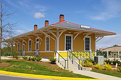 Train Depot, Morganton, North Carolina (2008).jpg