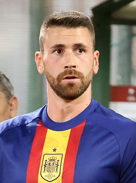 Unai Simón 2025 (cropped)