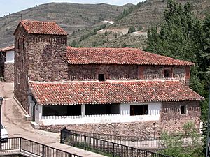 Archivo:Vadillos - Iglesia de San Juan Bautista - 1526338
