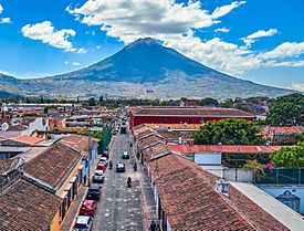 Antigua Guatemala - Cityscape (Cropped).jpg