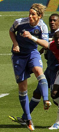 Archivo:Arsenal vs Chelsea goalmouth Torres