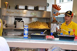 Archivo:Belgian frites shop
