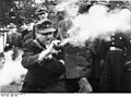 Bundesarchiv Bild 146-1973-001-36, Volkssturm, Übungsschießen mit Panzerfaust