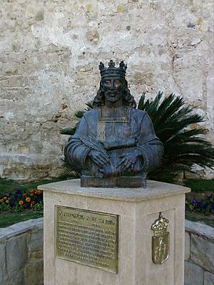 Archivo:Busto Alfonso X El Sabio