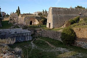 Archivo:Castell de montjuic girona