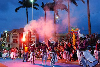Archivo:Cayenne place de l'Esplanade durant le carnaval