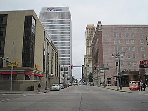 Archivo:Downtown Memphis TN 2012-04-21 018